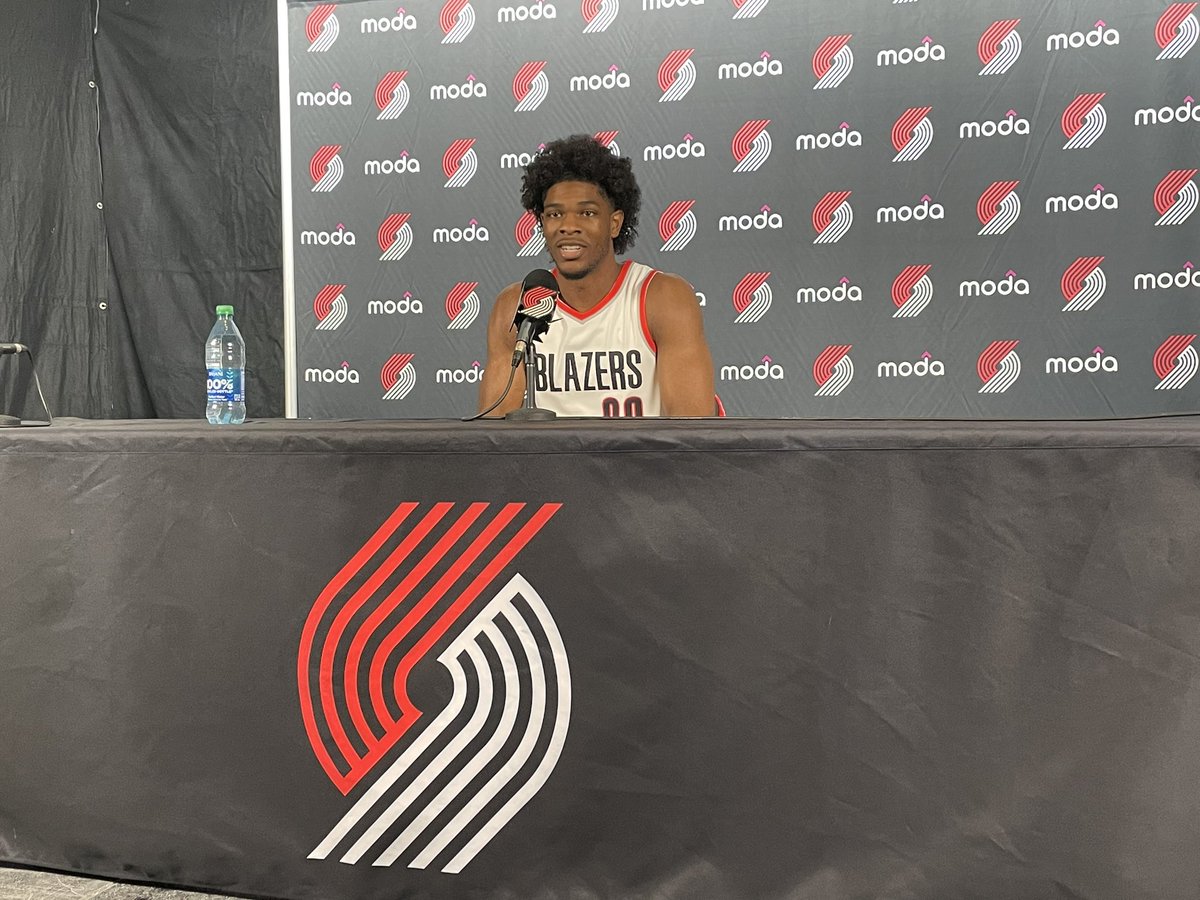 AaronJFentress's tweet photo. “I’m not here to be the new Dame. It’s a new era for a reason. So, I’m here to be Scoot Henderson.” https://t.co/9Y2rfNEjFH