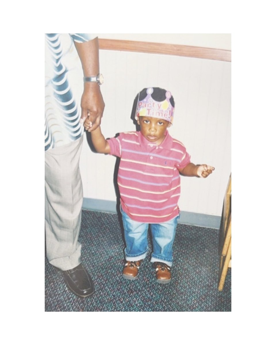 im the youngest in charge , crazy in just two decades i came this far ✨