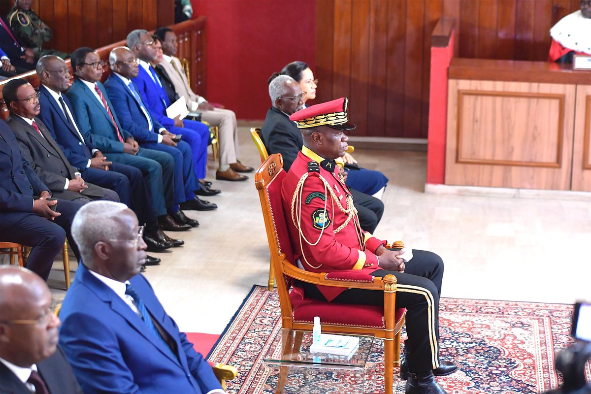 Brice Clotaire Oligui Nguema tweet media