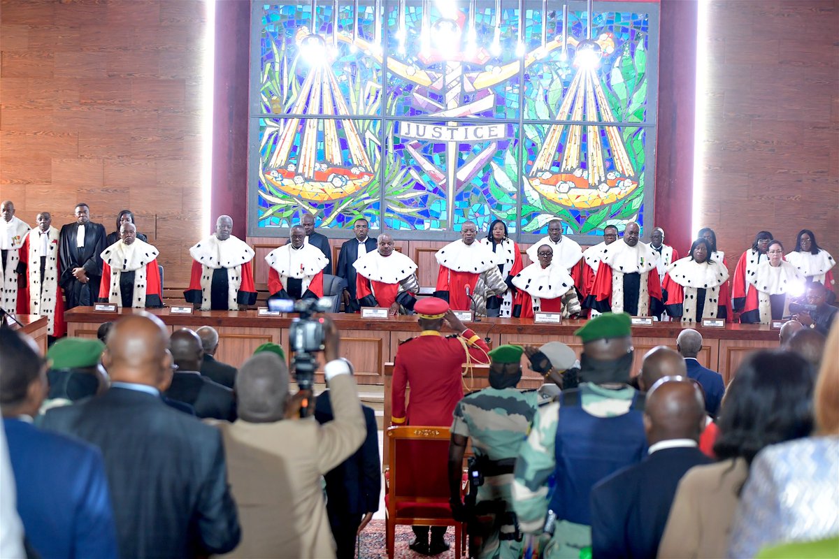 Brice Clotaire Oligui Nguema tweet media