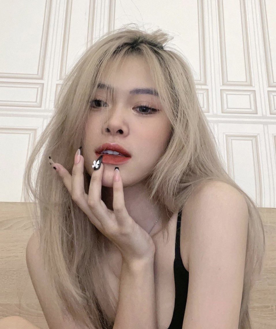 taothaone's tweet photo. Chéo nhau ở bài viết này nha mn sẽ folow 100% cho ace nào cmt https://t.co/hQ8dzIPvOp