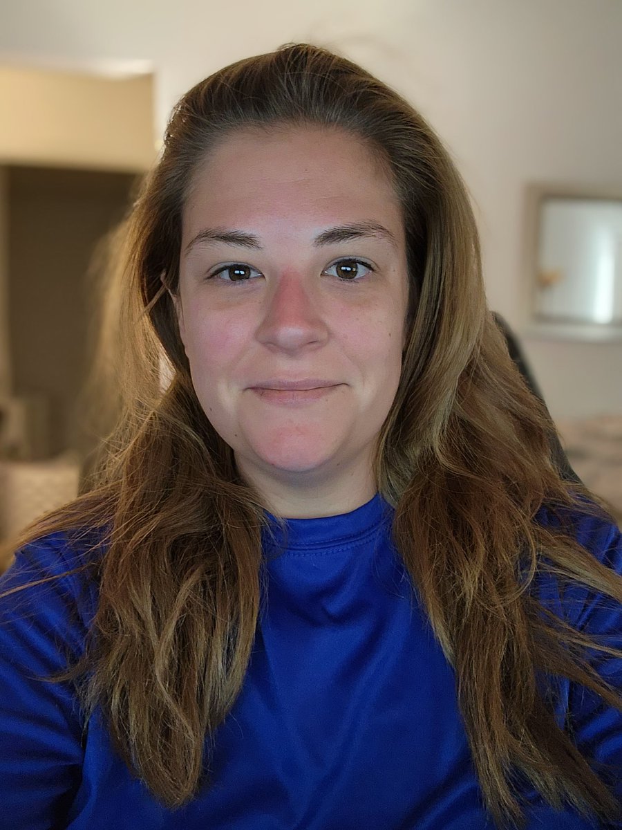 jbradshaw924's tweet photo. Blue for Serve Customers First week!! And a little red from my sunburn... #SCFW2023 #LIFEATATT #MBCGoodStuff #Boardman_Fun @ATT @boardman_fun @mbcgoodstuff https://t.co/iHKirSSudf
