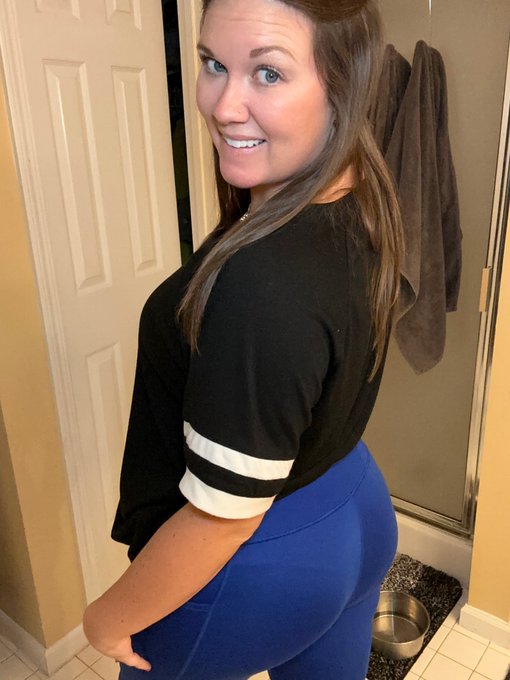 I hope you had a great weekend 💙 https://t.co/MddCMDZ7RO