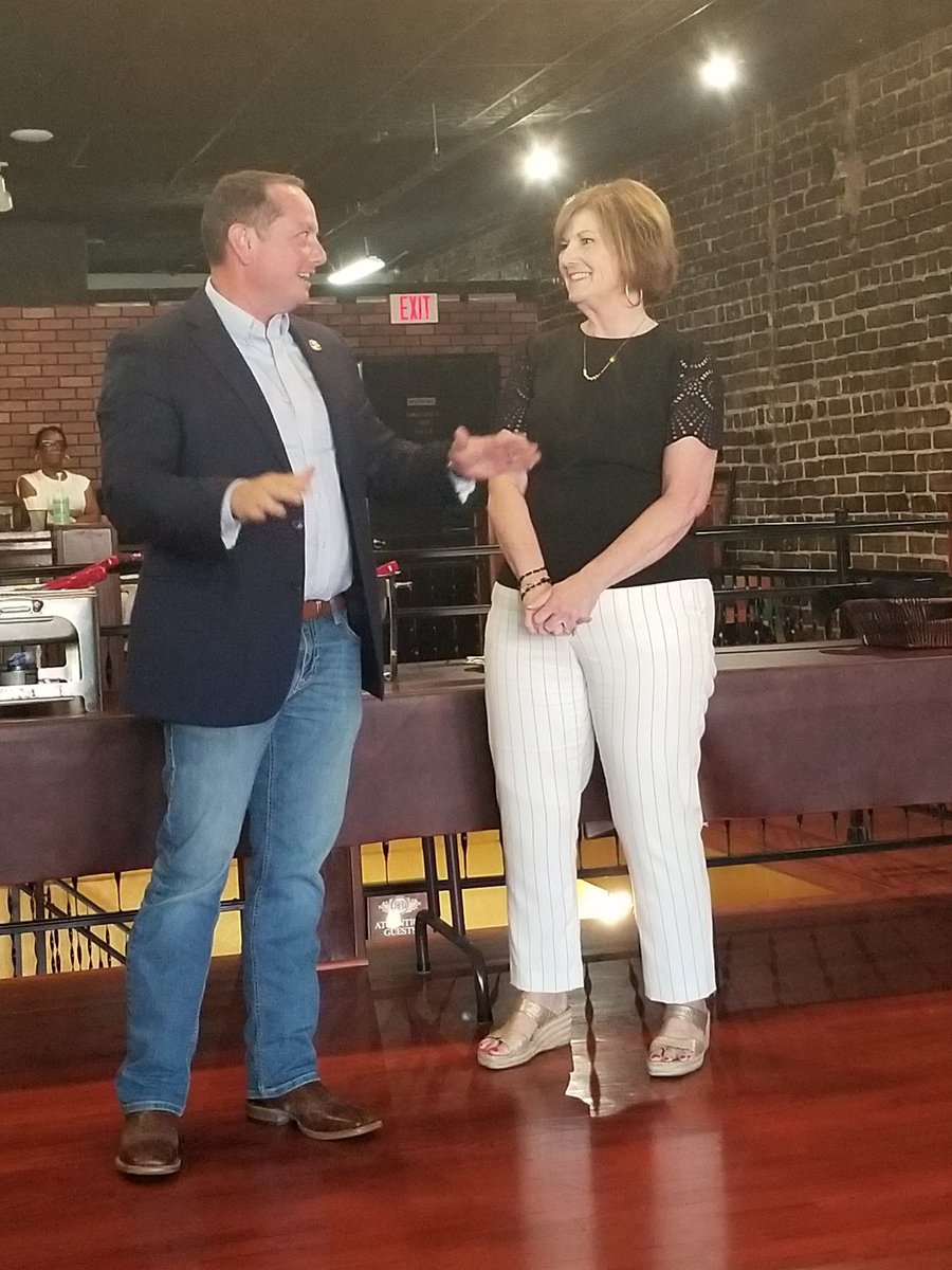 CJheartart's tweet image. I’m not only blessed to be represented by a great for the 7th District, I am blessed to know this true servant leader as friend. Happy Birthday ⁦@RepEricBurlison⁩ ! Keep up the good fight! #LeadRight #MOstrong