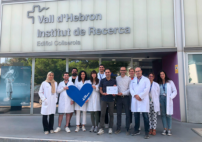 Taradell's tweet photo. L’Envelat de la Plaça de les Eres 2023 fa una donació de 2.000 euros a la @vallhebron per fer recerca contra el càncer infantil: https://t.co/DYXRqupb8n #Taradell #Osona https://t.co/1027oYOrIg