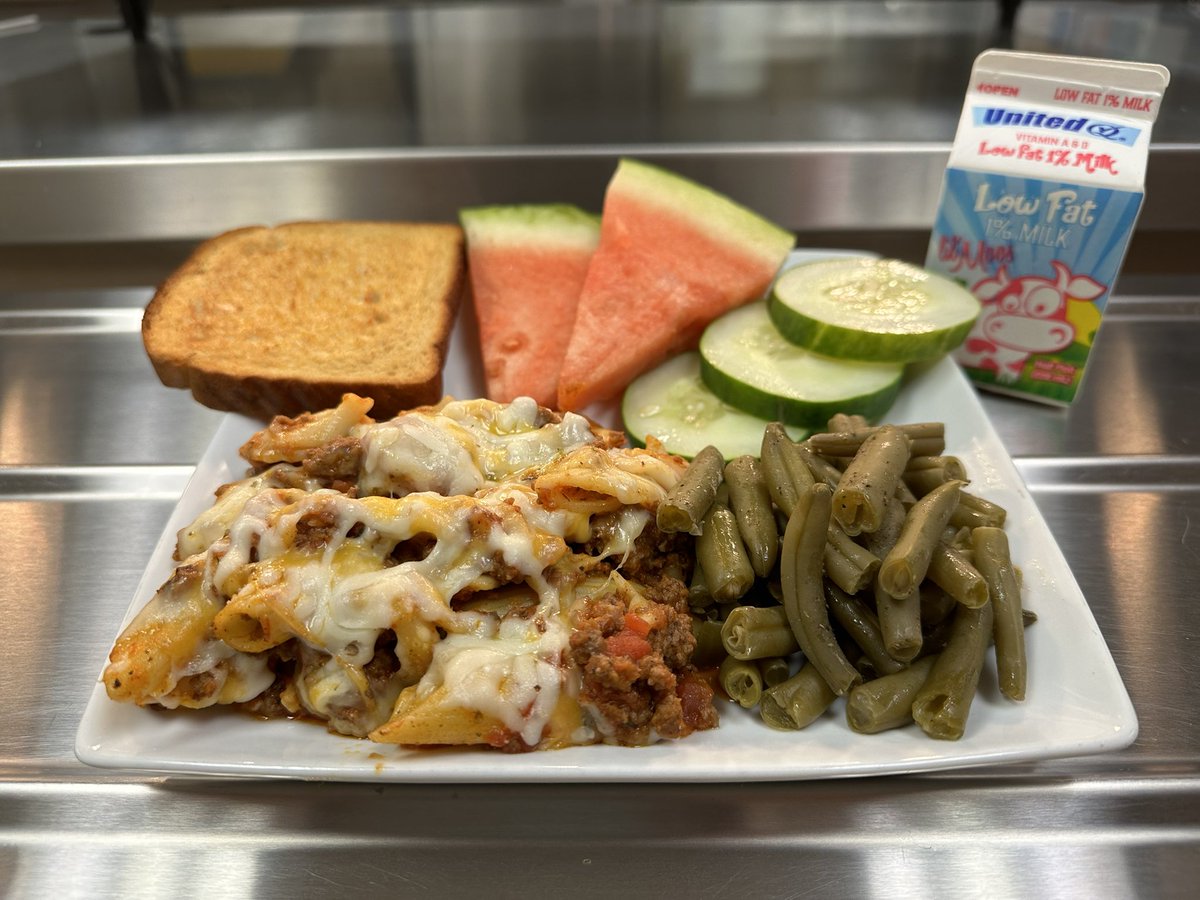 tngWestM's tweet photo. On the menu 10/2: Baked Penne with Garlic Toast. Farm to Fork Green Beans. Assorted fresh fruits and vegetables. Choice of milk. https://t.co/k2i0pLxVXb