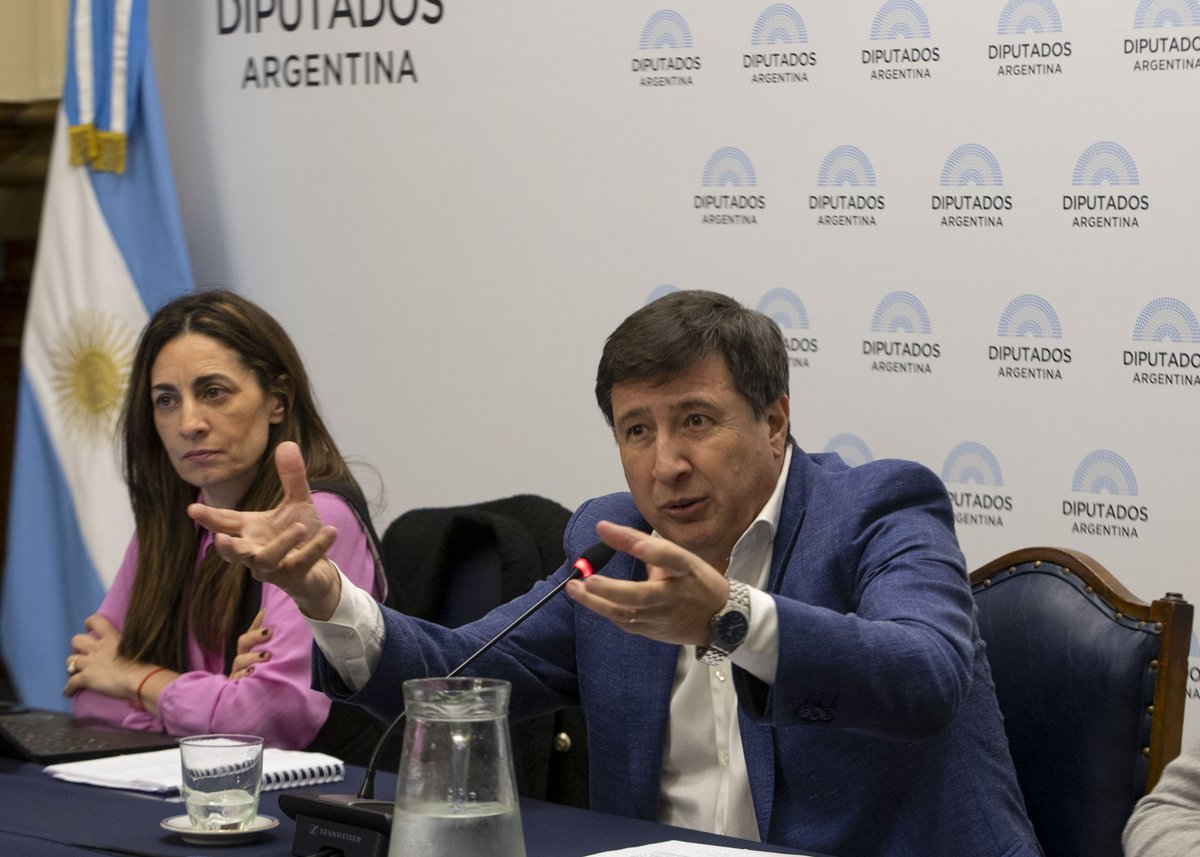 Daniel Arroyo tweet media