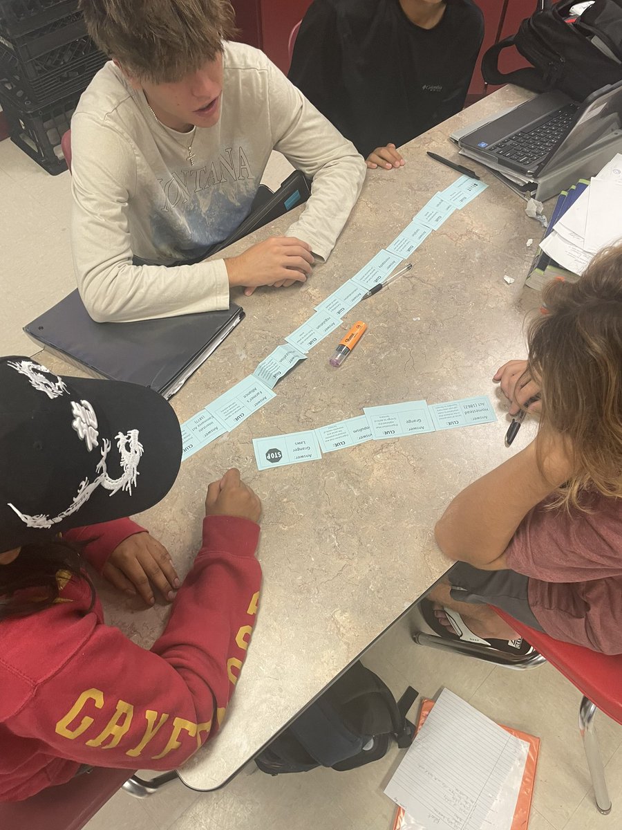MommaKB2's tweet photo. @VBHSNation US history students reviewing terms and concepts from industrialization and populism units. https://t.co/ivx6BrYz8Y