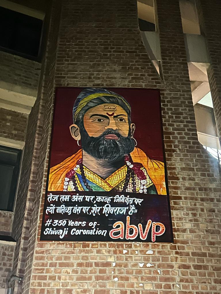 AnkitaPawar05's tweet photo. जय शिवराय 🚩
जवाहरलाल नेहरु विश्वविद्यालय, नई दिल्ली 🚩
#JNU https://t.co/Wggi6zcgNO