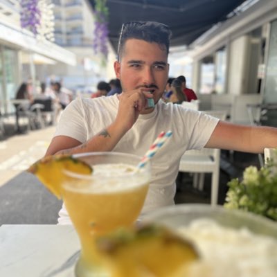 MarquesKarim's tweet photo. #NouvellePhotoDeProfil https://t.co/DFU3AOF2wO