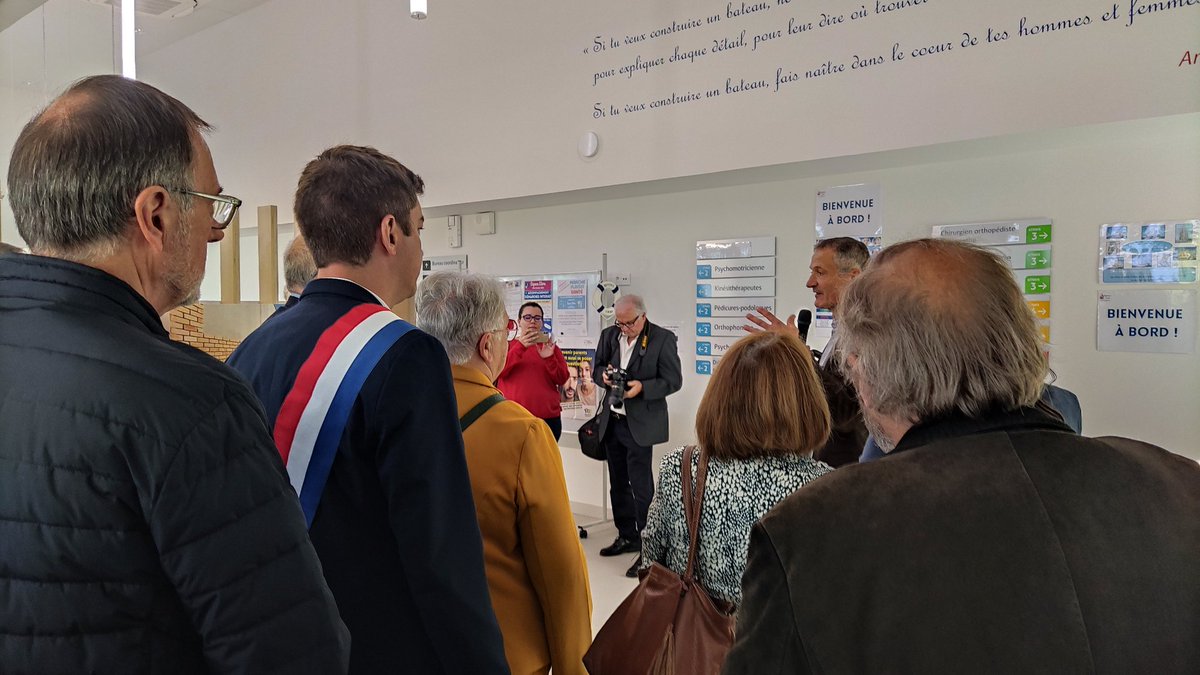T_Houssin's tweet photo. 🏥 J'ai participé à l'inauguration officielle de la maison de santé Lyons Andelle à #Charleval.
🩺 Ouverte en 2021 elle regroupe 40 professionnels et son fonctionnement est un modèle à suivre en matière d'offre de soins dans les déserts médicaux.
➡️ Un hommage a également été rendu à Phillipe Gerics, ancien président de Lyons Andelle qui était à l'origine de ce projet.