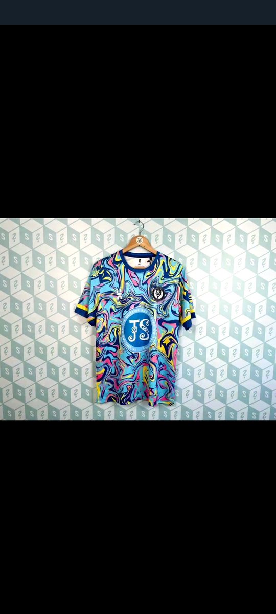 ᚦᛖ᛫ᚷᚱᛖᚨᛏ᛫ᛊᚲᛟᚢᛊᛖ᛫ᚹᚨᚱᛈᛁᚷ tweet media