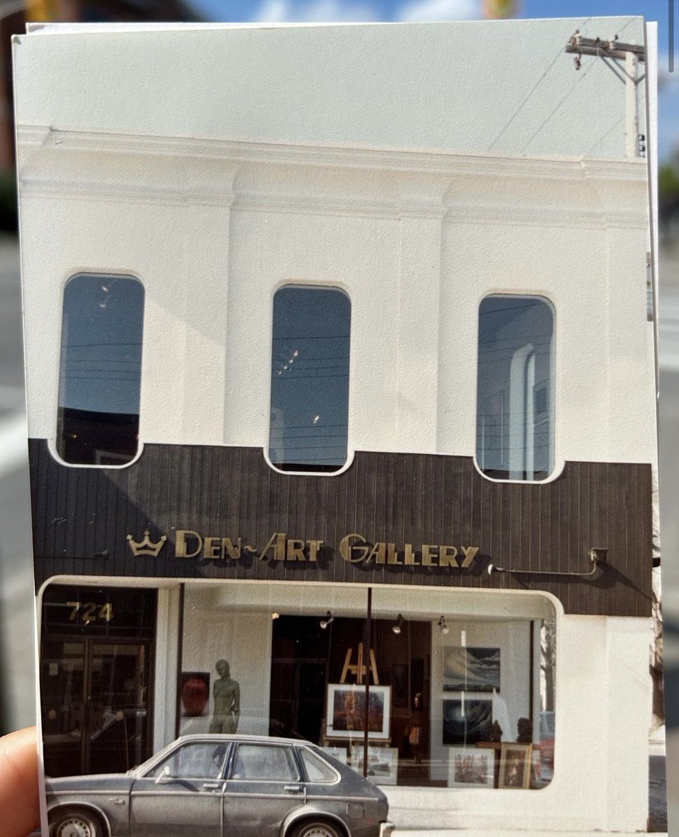 intheglebe's tweet photo. Throwback of the Glebe! 🕰️ Take a look back in time at what is now Fairy Dreams Bridal and My Baby Shoppe👰♀️👼
#intheglebe #throwback #vintagephoto https://t.co/1qfmy59bL3
