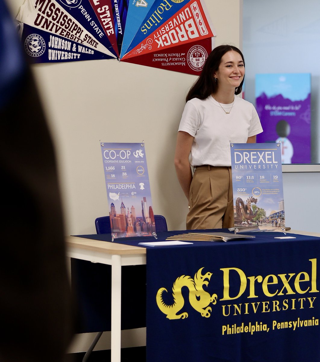 BISHouston's tweet image. Where is the future taking you? Warm welcome to Drexel University, Southern Methodist University and University of Rochester sharing a host of opportunities for our #naeachievers! 
@DrexelUniv 
@SMU 
@UofR 
#BISHouston #naecreateyourfuture