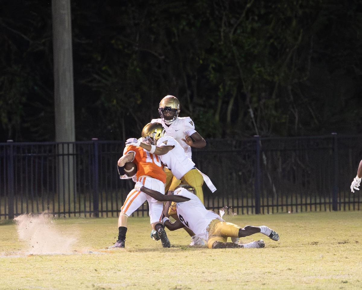 Brayden69221061's tweet photo. When you never quit #NoExcuses
#BGood
@HallTechSports1 @PlayBookAthlete @DexPreps @sammiecoates11 @ShawnPbostick @EthanJohnsonCFB @coachcrimedawg @CoachWheatTheOC @coachsummertime @Taber_77 https://t.co/VAkgNceTqB
