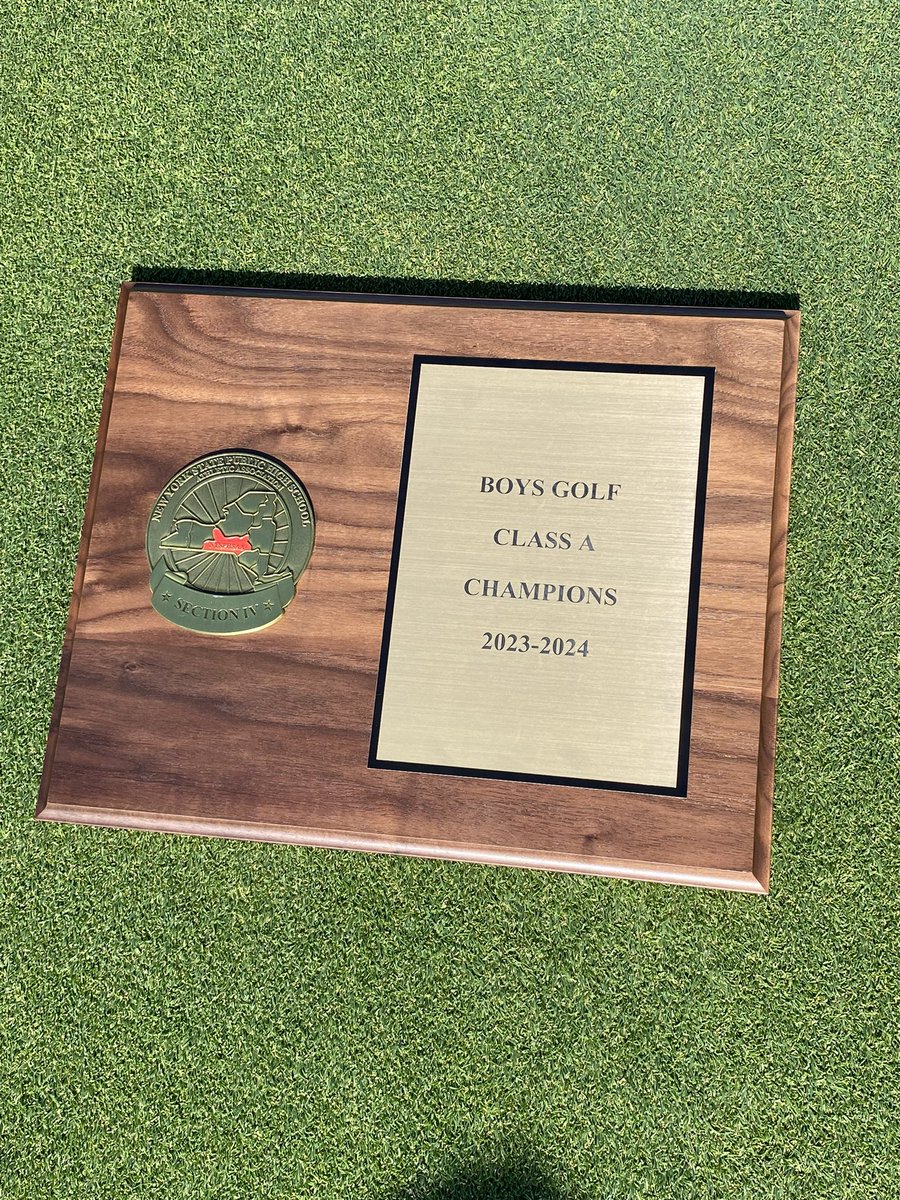 MECSDathletics's tweet photo. 🚨2023 Section IV Class A Golf Champions!🚨Congratulations!! @MECSDSpartans @MESpartan300 @VanFossenJason @MGeraldWilson @EricaStaiger @tballard0016 @STACscores @Sect4Athletics @bc_sportsreport #GOSPARTANS https://t.co/2AWHRL9iw6