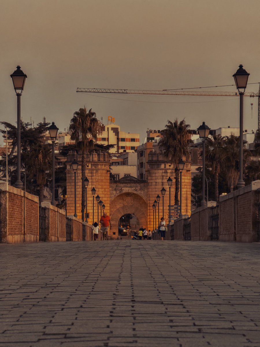 paabloestevez's tweet photo. Un paseo por Badajoz. 
❤️ https://t.co/C3Q9aT8zCd