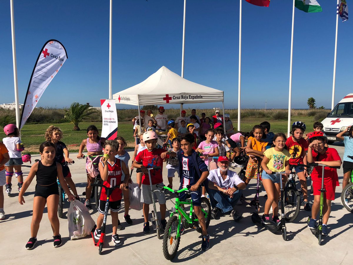 losbateles's tweet photo. Debido a la Semana Europea de la Movilidad, los alumnos y alumnas de 3º han disfrutado de una actividad organizada por Cruz Roja, a quienes queremos mostrar nuestro agradecimiento. https://t.co/bsYfG2Drrg