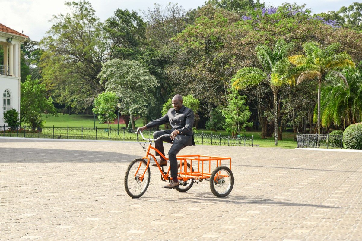 MwangoCapital's tweet photo. The President showing how Kenyans should be getting around given the high fuel prices:
#MwangoMemes https://t.co/JFMk6t3PJx