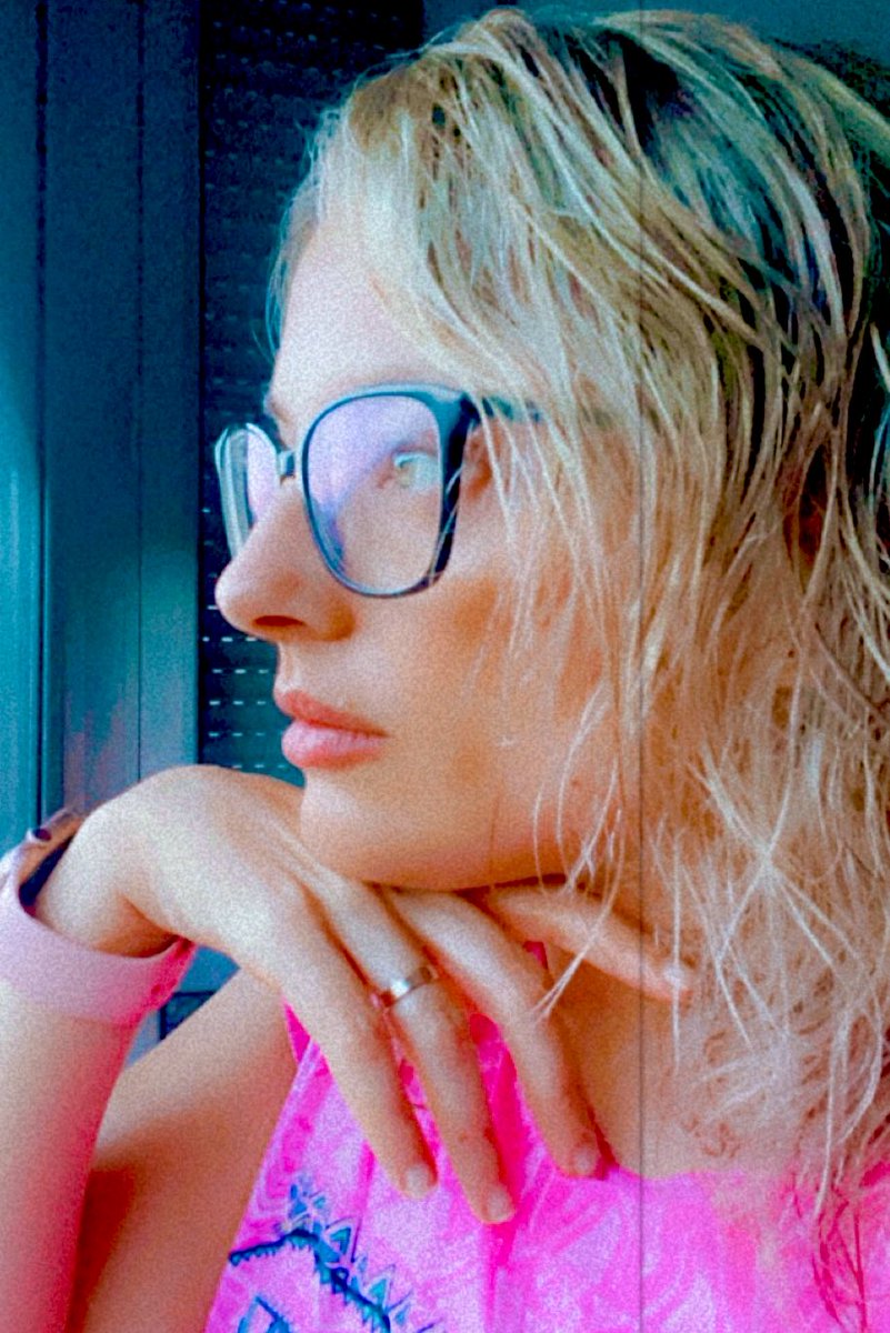 Maripo82's tweet photo. Adoro cuando algo surge sin fecha ni hora estipuladas, sin planes previos. Así, de la nada.
Y, nos ilusiona, nos da vida.❤️
#BonaNit 
#eldescanso 
#planeando https://t.co/3grRlfuWdK