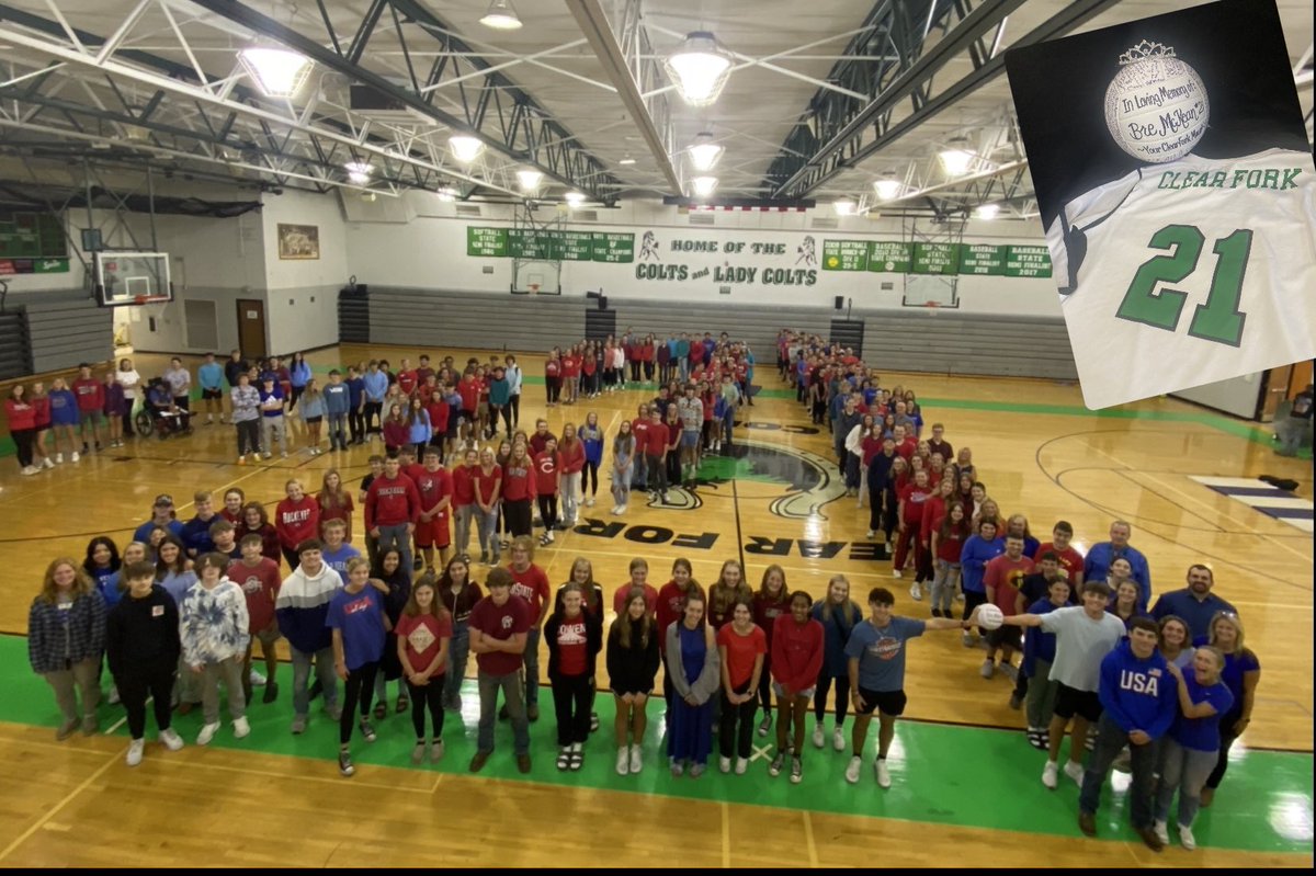 ClearForkSports's tweet photo. ❤️💙Clear Fork Mounties💙❤️ #MapletonStrong https://t.co/wxnZN5bVMW