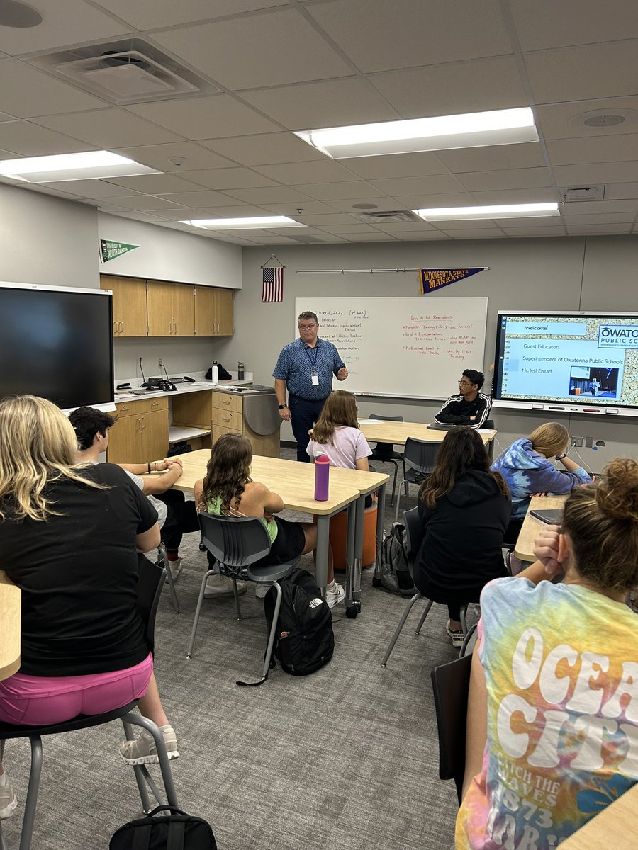 kcoud's tweet photo. Thank you, Superintendent Elstad, for sharing your education story and passion with our students who are exploring careers in education! #OwatonnaProud #IntrotoEd #MavEdPartners @COEMankato @ohsoffice https://t.co/TZOtog4Ki9