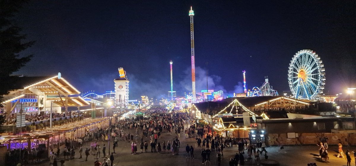 iCosmo_'s tweet photo. Oktoberfest 2023 tonight. https://t.co/YNfxtcDeLY