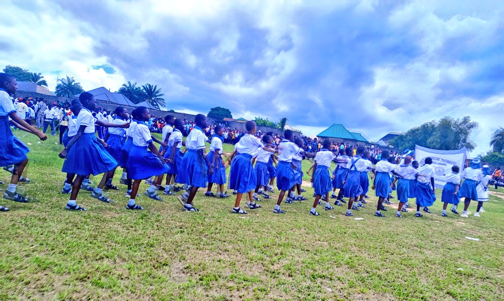 EduEle5's tweet photo. Picture and Video Gallery of how the schools in Ugep Town celebrated their Independence Day Today.

@cyriljamesomini @Toriah__ @sal_empress #Ugep @pdbraide @dat_ugepboi @Ugep_Made #Ugep https://t.co/CSJQiTj3zz