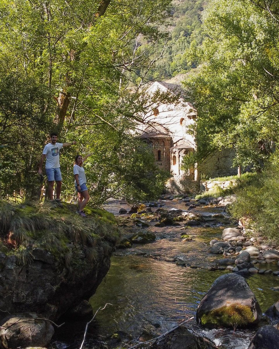 escapaenparella's tweet photo. Hem pogut tornar a escapar-nos després de gairebé 3 mesos; hem gaudit de la 🌱natura, descansant i reconnectant a l’apartament de #les3valls, a #Llavorsí 🏡 que ens ha permès descobrir nous llocs com aquest!🤩👇 https://t.co/dT0T2LJ5Ew