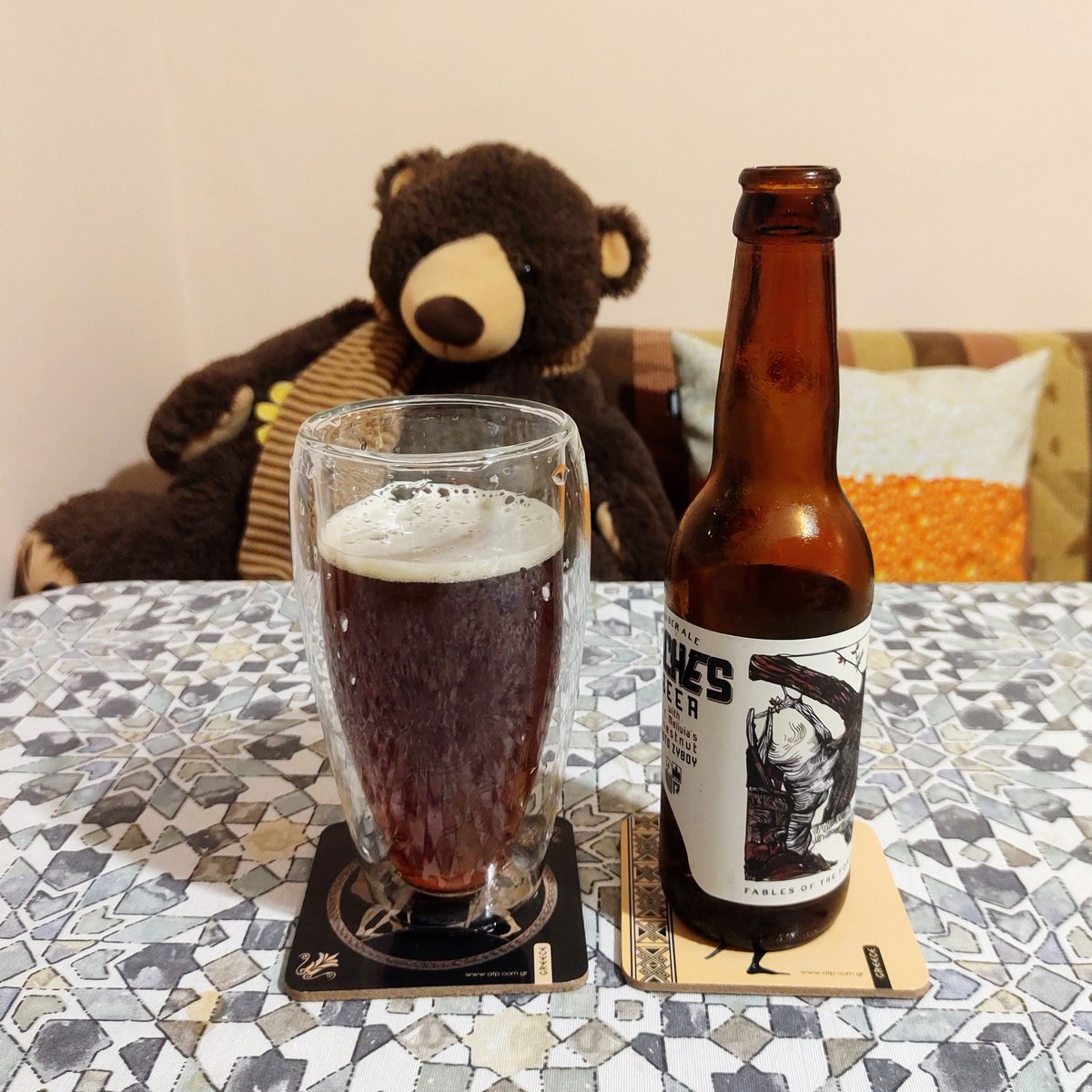 birenoshkembe's tweet photo. Този #amberale на пивоварна #pineios ми хареса повече от другата им бира. Може би защото освен кестеново брашно има и някакви аромати добавени. 🤷 А да, за малко да забравя - чашата е от Pepco, понеже знам, че ще питате. 😁 #loches #beer #cheers #наздраве https://t.co/ysJ0cUaQyq