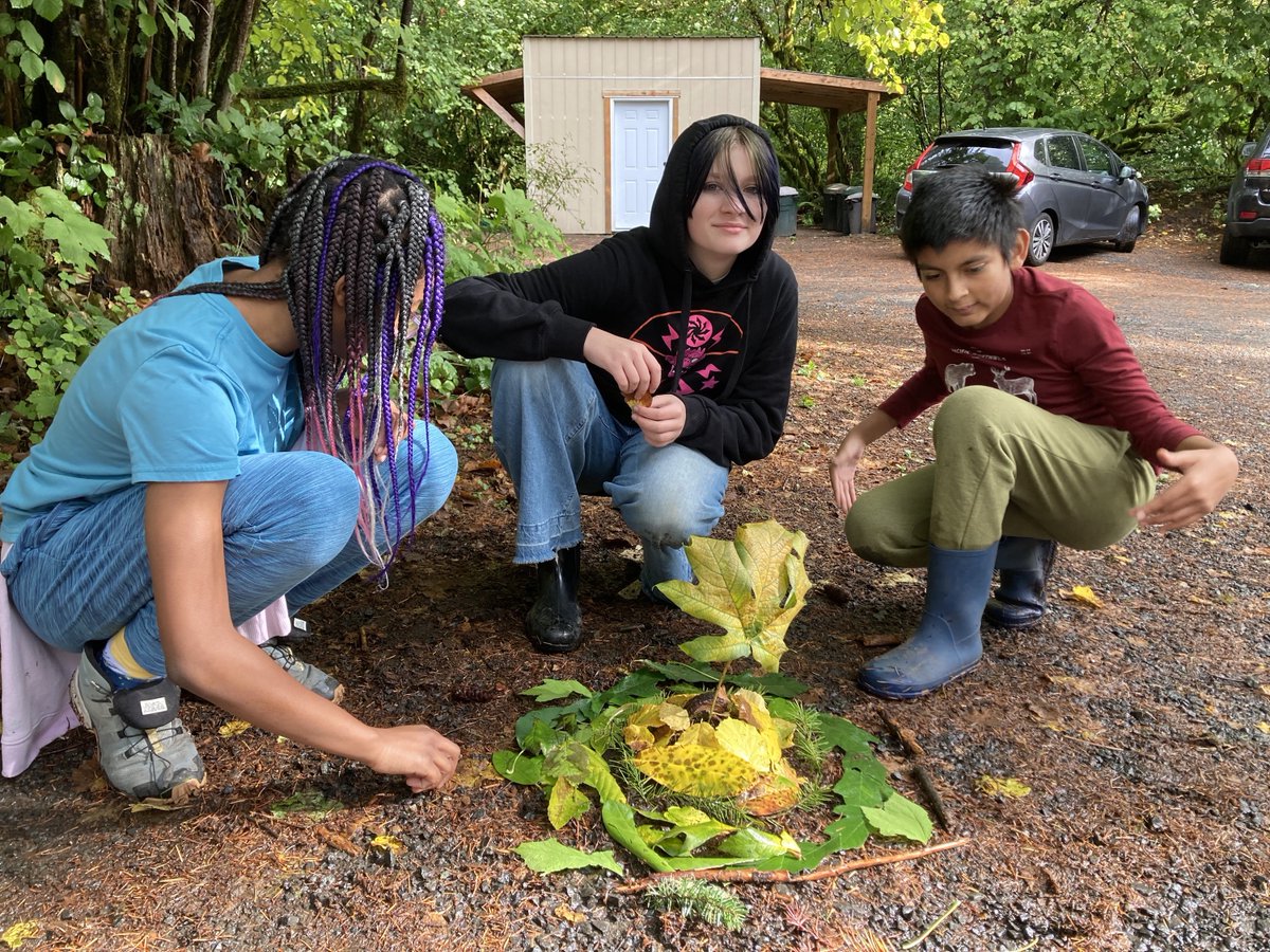 Last Wed–Fri, we embarked on our annual fall retreats where students and teachers go to bond. 6th graders remained on campus; 7th graders went to Molalla Retreat; and 8th graders went to Anderson Lodge. All of our high schoolers were together at BB Camp in Lincoln City!