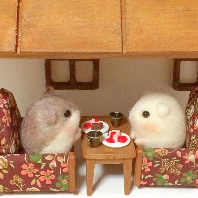 sadderlizards's tweet photo. on a date i’m nervous https://t.co/v5i9nfb5IK