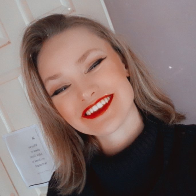 rosewhite2000's tweet photo. #NewProfilePic https://t.co/R4sfhgwUQX