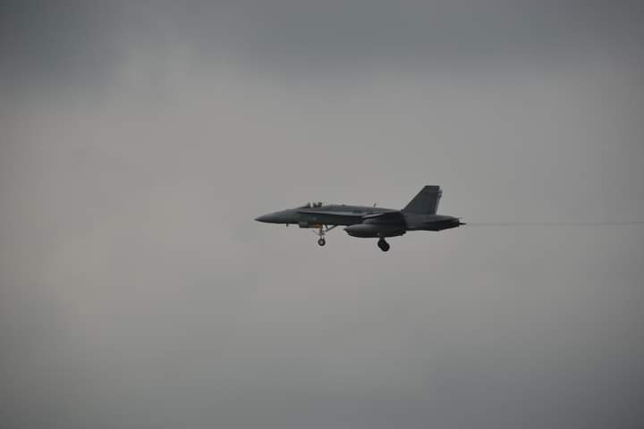 WJ_Reit's tweet photo. @VlbLeeuwarden @Kon_Luchtmacht @NATO_AIRCOM #FrisianFlag2023 vanmiddag bij de landing https://t.co/mWeaBN6OD4
