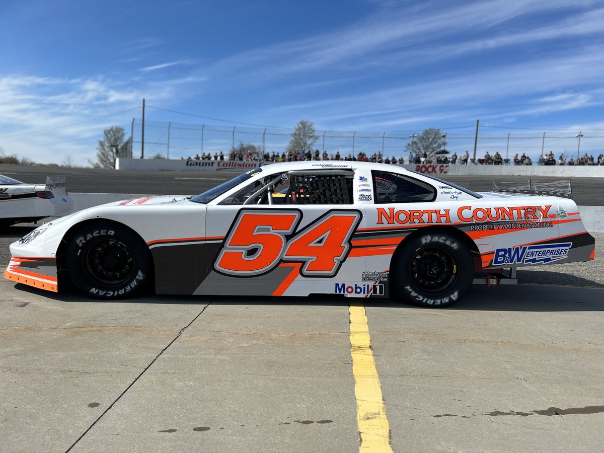 He was a major part of two of the best Pro Late Model events Sunset hosted all season long - and we're excited to announce that Danny Benedict will make his Saturday Night Hero Trading Card debut in Series 2 later this month!