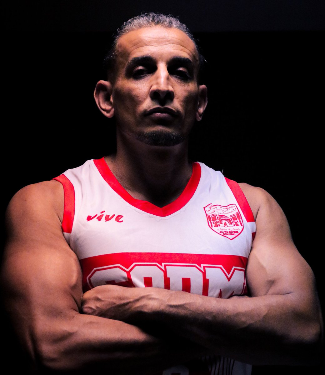 codmbasket's tweet photo. ✍🏻| Avec nous, pour 4 années encore, notre fierté Othmane Benhami. Toujours fidèle à son club, grand esprit d'équipe et de collaboration. Capitaine de l'équipe senior garçons et entraîneur des U18 garçons. 💪🏼 

#dimacodm #codmbasketball https://t.co/fDi7PnK5wM