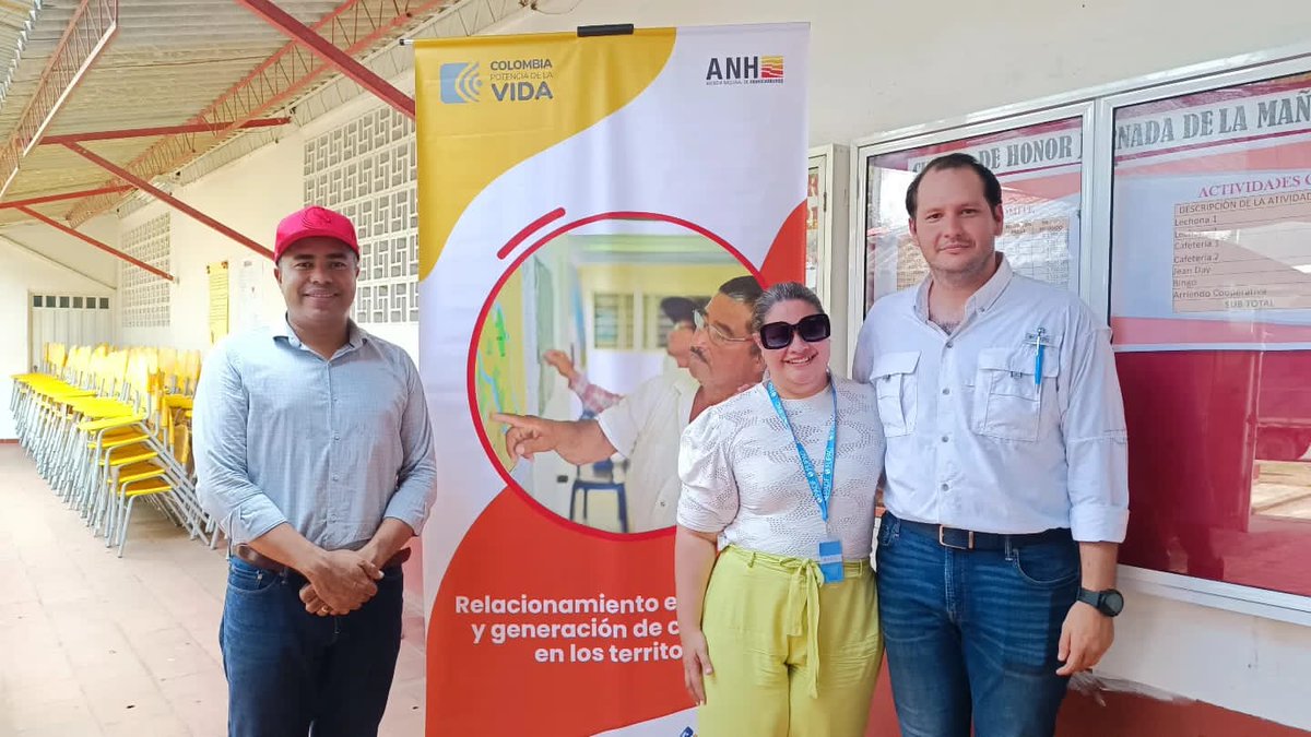 JairoToquica's tweet photo. ✅136 mesas de preescolar
✅408 sillas de preescolar
✅309 pupitres de primaria
✅1047 pupitres secundaria
✅41 tableros acrílicos
✅10 archivadores
✅10 sillas ergonómicas 

Mjorando la infraestructura estudiantil y mejorando la calidad de vida de los estudiante @AlcaPtoWilches https://t.co/LxLteuWpsM