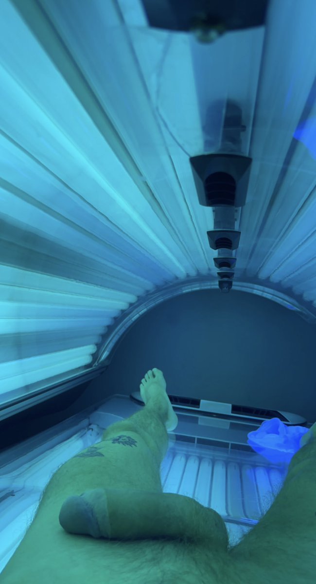 michaelforemanx's tweet photo. RT if you wish you were sucking on this rn 🌞🍆 

https://t.co/OCrgiufQGS https://t.co/ZVtNsQrjvz