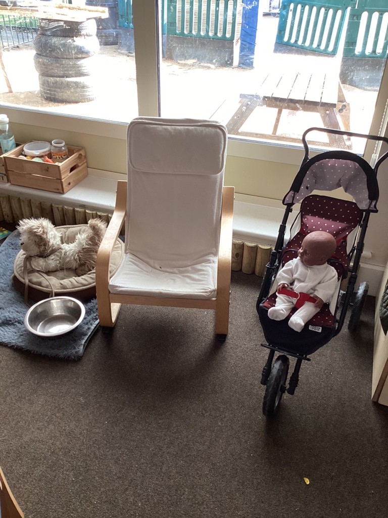 CaterpillarsHan's tweet photo. We can’t wait to see the children caring for the babies, comparing the size of their hands, feet and height, drawing the beloved Guinea pigs and cooking in the play dough area. Plus everything else their wonderful imaginations and ideas lead them too!

#EYFS #Nurserybanbury https://t.co/M1z4KyUzPV
