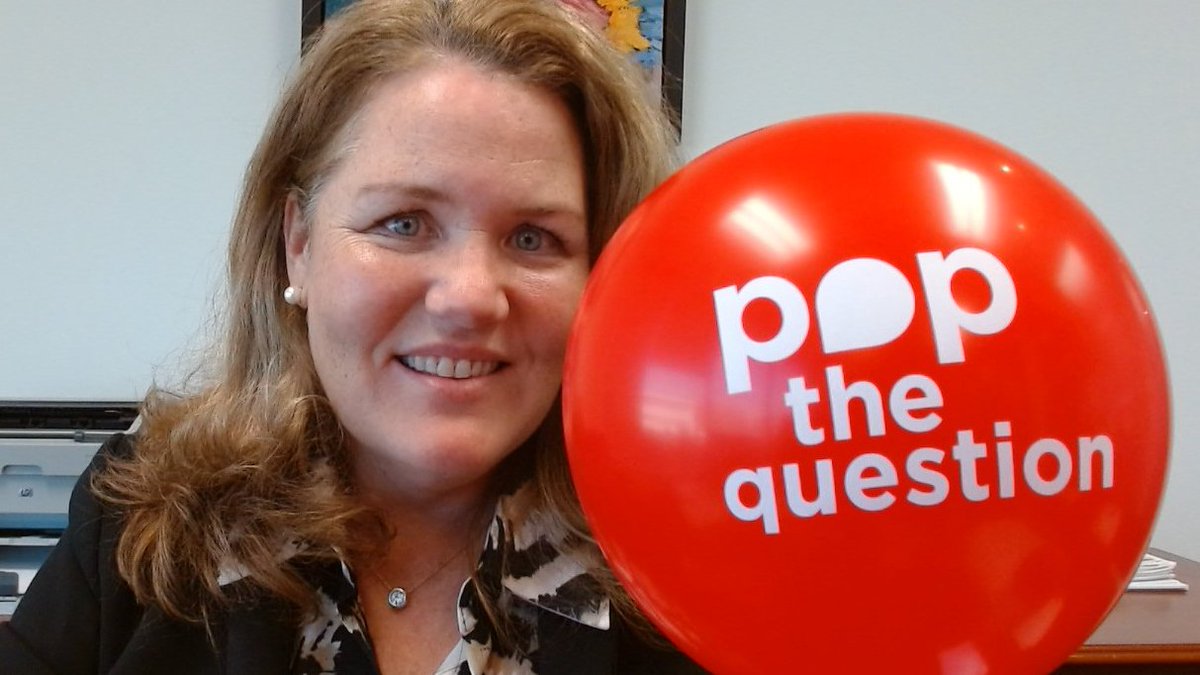 I'm Popping the Question to raise funds to help 1 in 5 Canadians suffering: Lung Cancer, COPD, Asthma. This balloon asks: "Why are so many youth vaping?"   Sadly 3/4 Million youth vaping daily in 🇨🇦. Donate below. lunghealth.akaraisin.com/ui/popthequest…