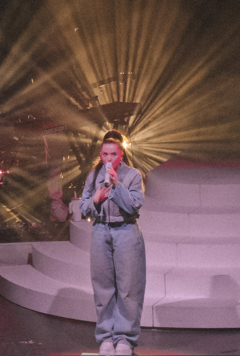 JordonAbelX's tweet photo. Last night was amazing....
@iamlaurenmusic @henrymoodieuk @GeenaFontanella
#mirrortour
#laurenspencersmith
#henrymoodie
#geenafontanella https://t.co/RWd7ZLcTZO