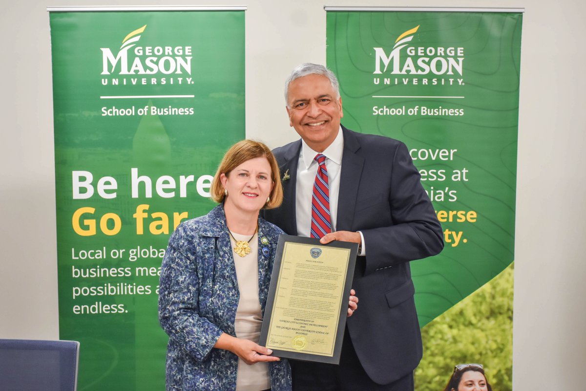 Costello_Biz's tweet photo. It’s official! @georgemasonbiz and @CityofFairfaxVA signed a partnership agreement w/ @fairfaxcityeda to create opportunities to connect students with businesses, provide experience supporting job creation &amp; professional development, &amp; enhance economic development opportunities! https://t.co/XrmGZTYEAW