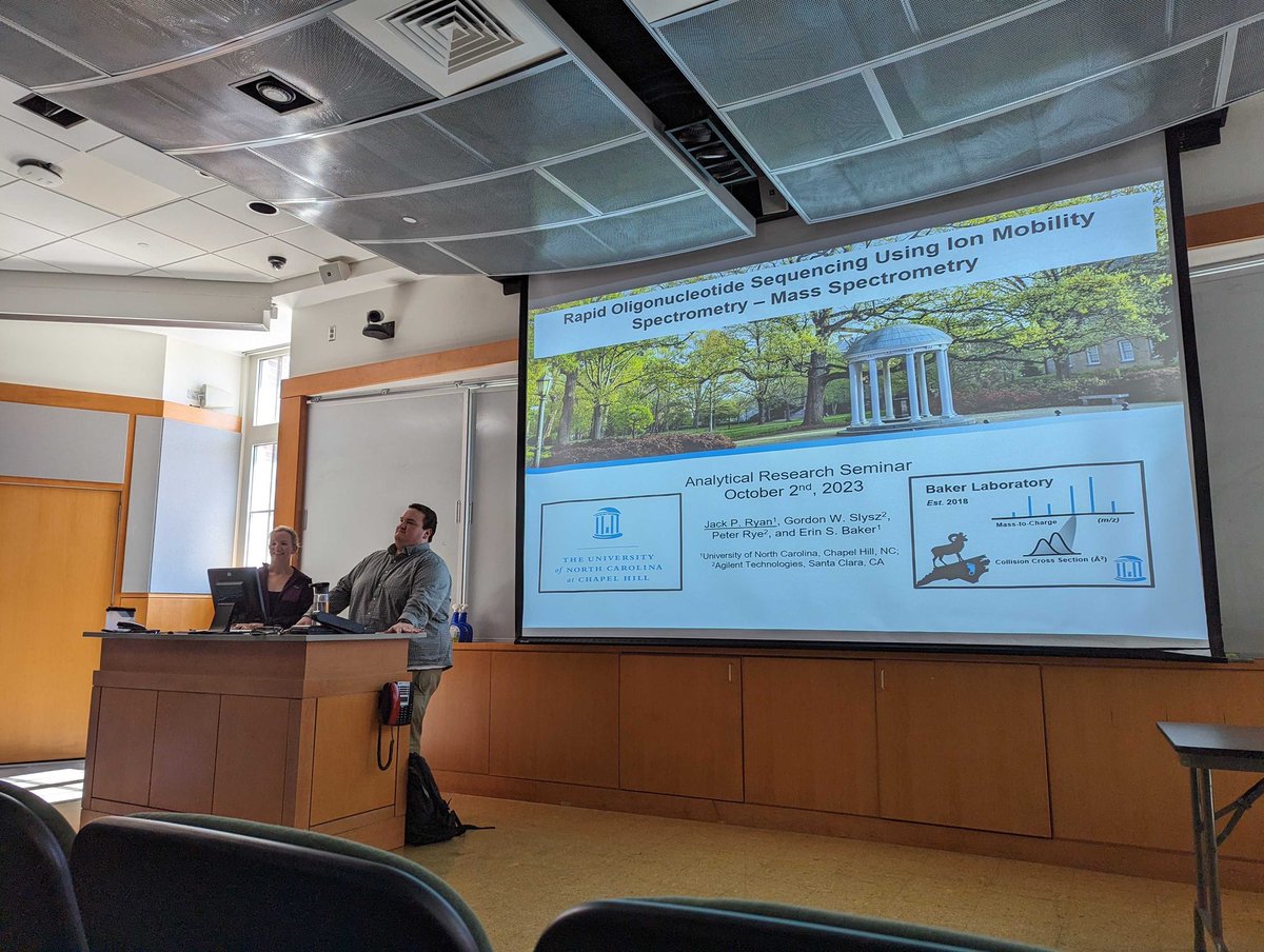 Way to go <a href="/J_Ryan33/">Jack Ryan</a> on his 4th year research talk today! He did a a great job explaining his research on rapidly sequencing oligonucleotides using ion mobility spectrometry - mass spectrometry! 👨‍🔬🧬
