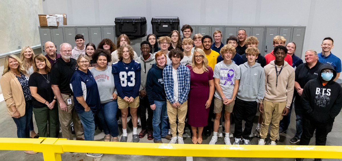 EVSC1's tweet photo. Last week, @SecJennerIN, Indiana Secretary of Education, visited our Berry Link program—a unique collaboration with Berry Global. This program offers high school students the chance to delve into the world of manufacturing and logistics. During her visit, Dr. Jenner had the opportunity to experience our students' hands-on learning by experiencing the fork lift simulator! She was impressed with the program's innovative approach and the students' insightful questions. Thank you for visiting!