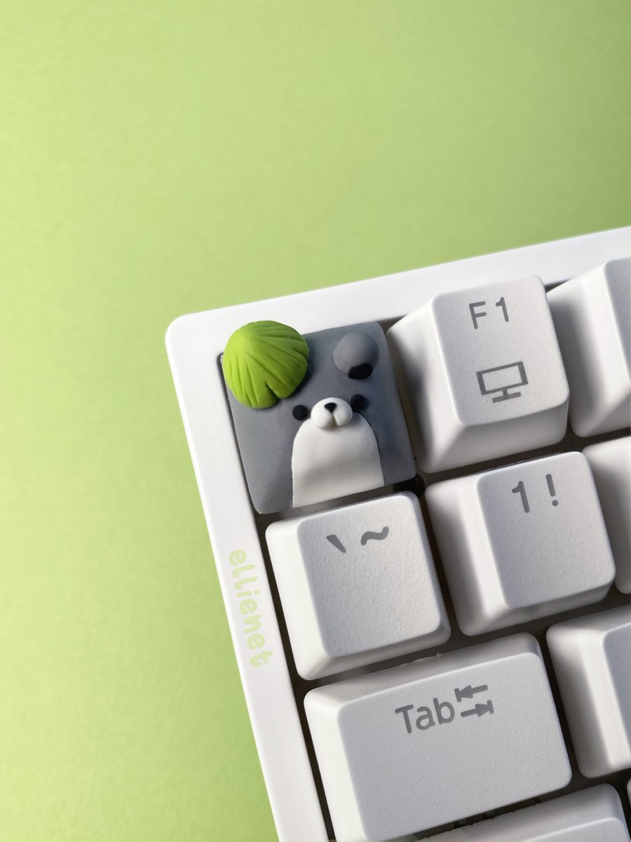 Ellienet tweet media