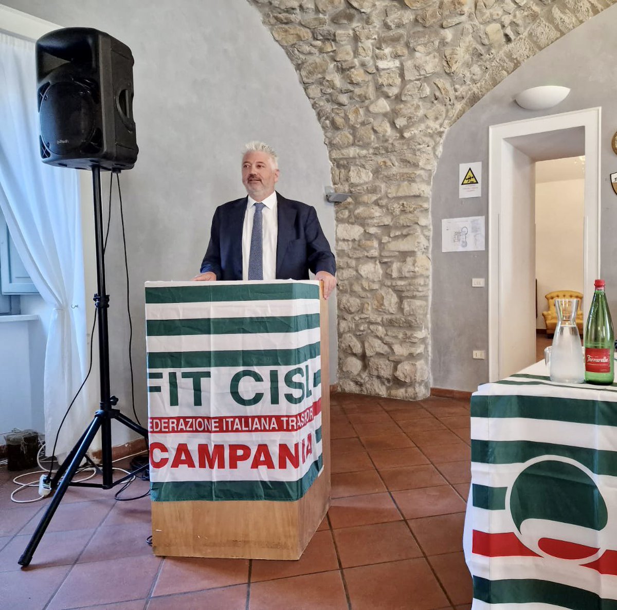 fit_campania's tweet photo. #2Ottobre si è riunito il Consiglio Generale della FIT CAMPANIA presso il Castello dell'Ettore. La relazione del Seg.Gen. @langellacisl  ricca di spunti ha consentito il susseguirsi di numerosi interventi. Tutto in un’atmosfera incantevole e un clima di piena partecipazione. https://t.co/cRMOH6hxE5