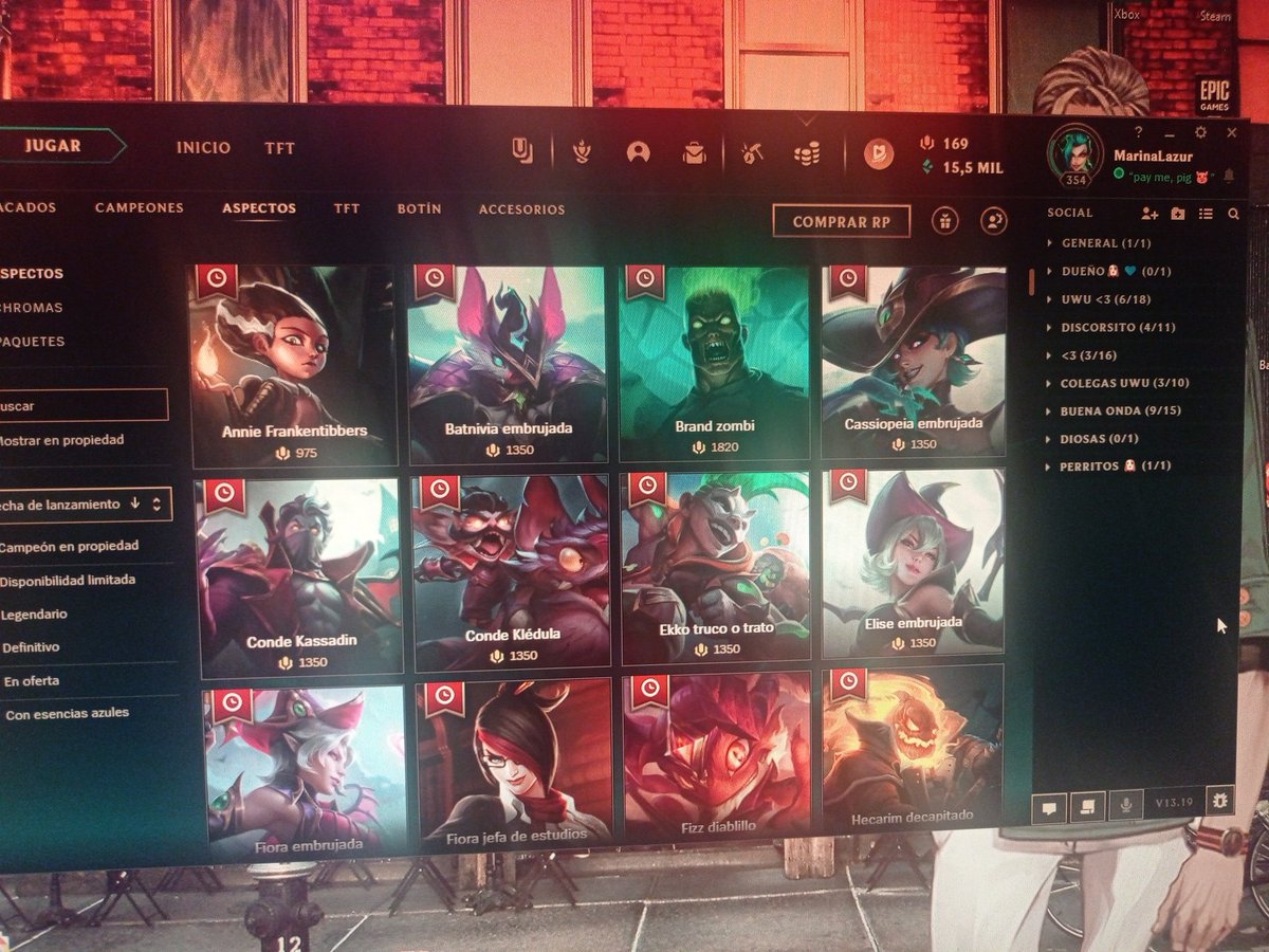 lazatrix's tweet photo. Llega mi época favorita, Halloween, y en el LoL sufro porque todas las skins son PRECIOSAS y me flipan, ya tardáis los cerditos frikis en agregarme y enviarme o RP para que yo elija o comprarme alguna skin de halloween y que sea una sorpresa para mi cuando lo abra 😇✨ https://t.co/A16bvgFVCe