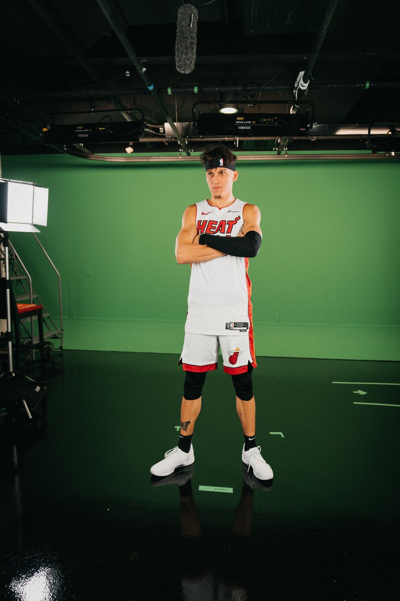 raf_tyler's tweet photo. ready to hoop . year 5 https://t.co/n7LbgsFH7B