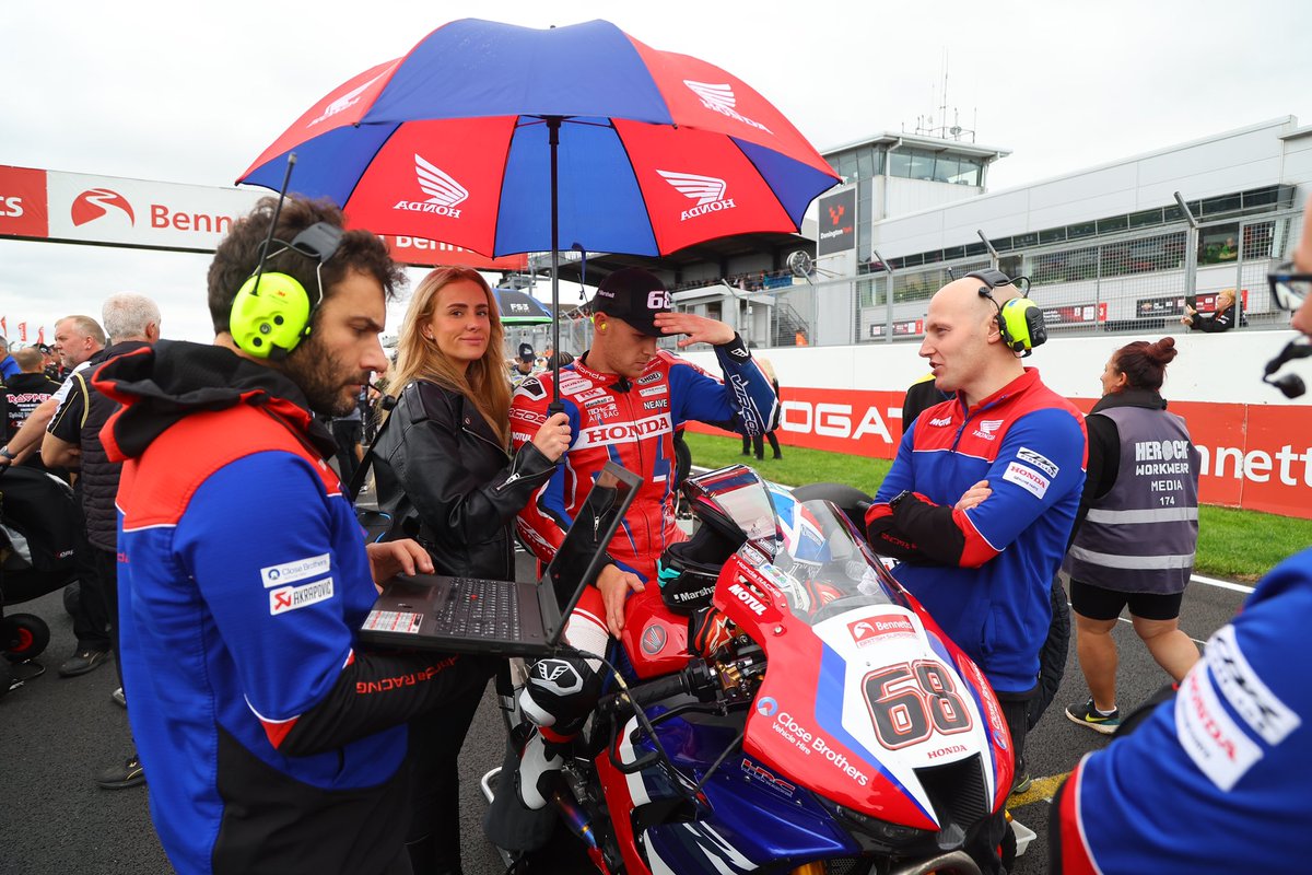 Tom Neave 68 (@tomneave68) on Twitter photo Overall an enjoyable weekend in very tricky conditions at Donington Park. 11th-13th-15th Iβm not thrilled by my finishing positions, but to complete a clean weekend so to speak was a refreshing change.
Thanks as always to <a href="/hondaracinguk/">Honda Racing UK</a> and all my sponsors and supporters. Overall an enjoyable weekend in very tricky conditions at Donington Park. 11th-13th-15th Iβm not thrilled by my finishing positions, but to complete a clean weekend so to speak was a refreshing change.
Thanks as always to <a href="/hondaracinguk/">Honda Racing UK</a> and all my sponsors and supporters.