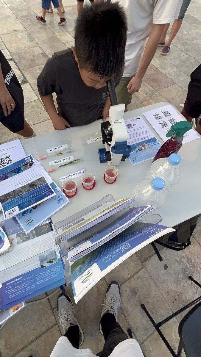 dolapo_salim's tweet photo. Last weekend during the SCIENCE IN THE CITY event in Malta, aimed at communicating science and sparking interest in the younger generation.
#sciinthecity #Aquabiotech #Science #Research https://t.co/vYmFh9V9sH